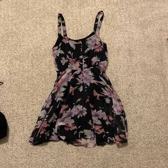 Revolve mini dress - Picture 6 of 6